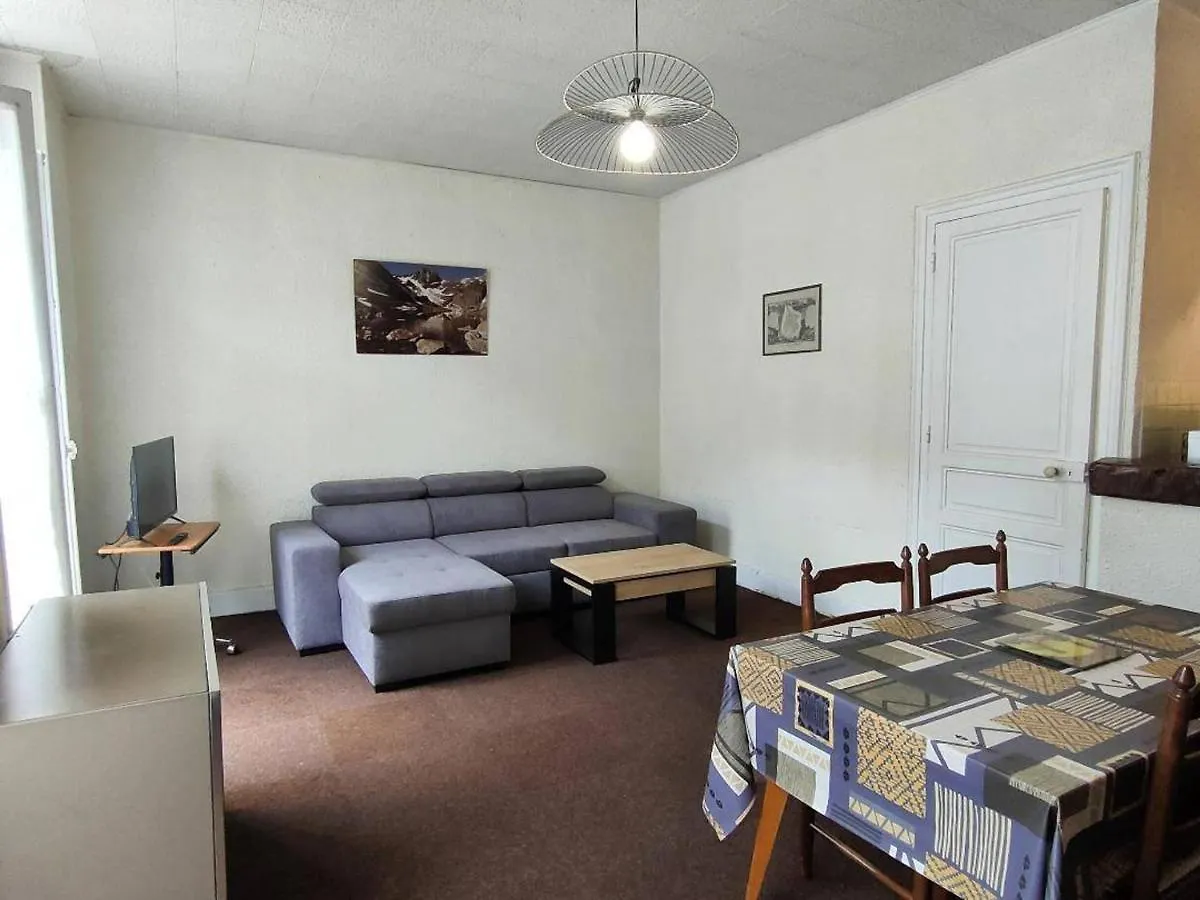 Apartmán Appartement 2 Pieces Central A Cauterets Avec Balcon, Parking Et Proximite Citycab - Fr-1-234-145